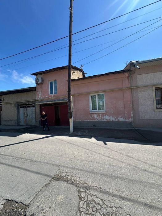 Hovli sotiladi sirgali tuman