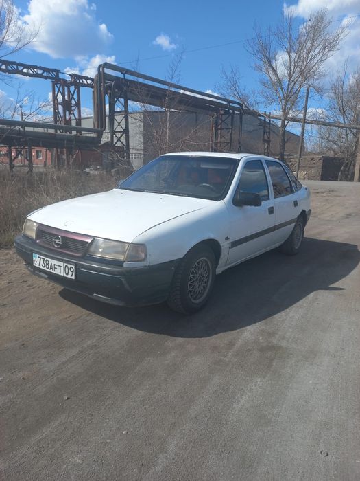 Продам машину opel vectra