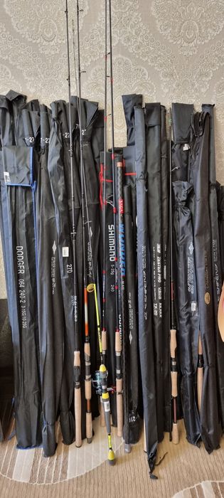 Продам карбоновый спиннинг.