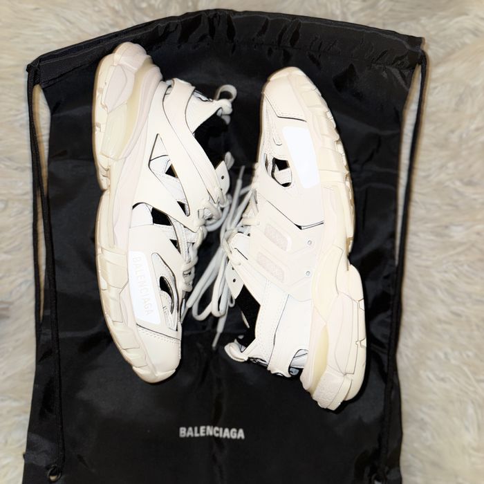 Balenciaga track 38