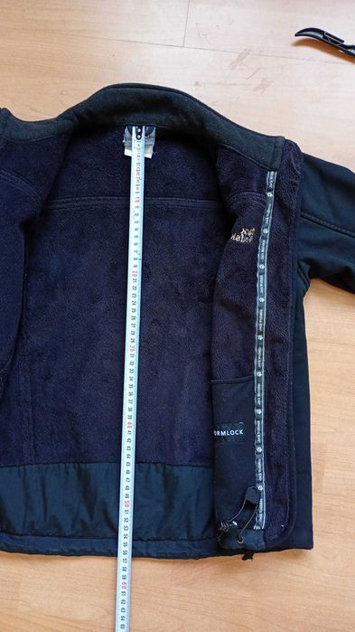 Jacheta groasa, 10-11ani,Jack Wolfskin
1