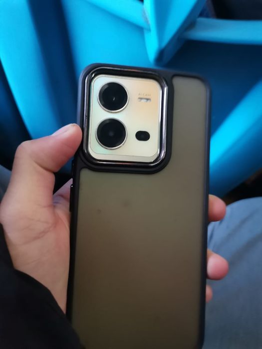 Vivo v 25 e.                           .