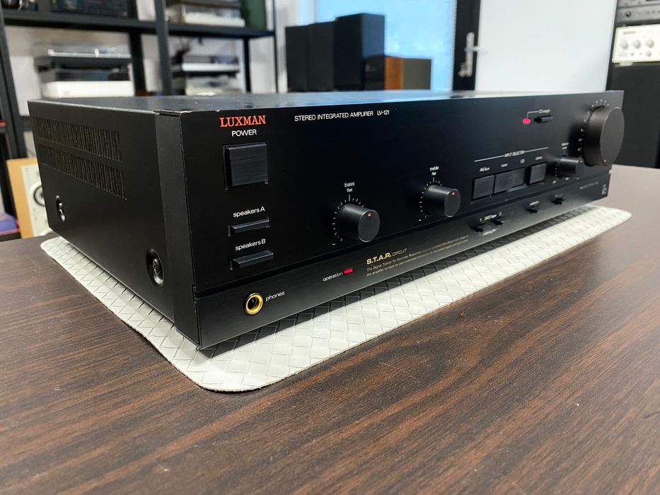 Качествен усилвател Luxman