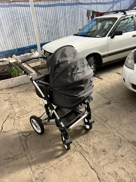 Продам детскую коляску
