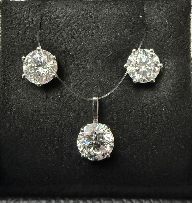Set cercei si pandant cu diamant 3ct