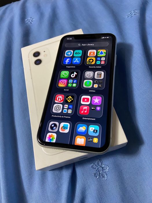 Срочно Продам айфон 11