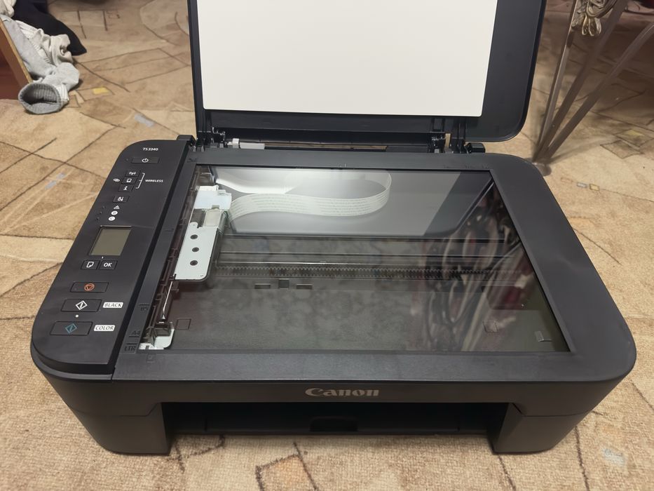 Продам цветной принтер Canon ts3340