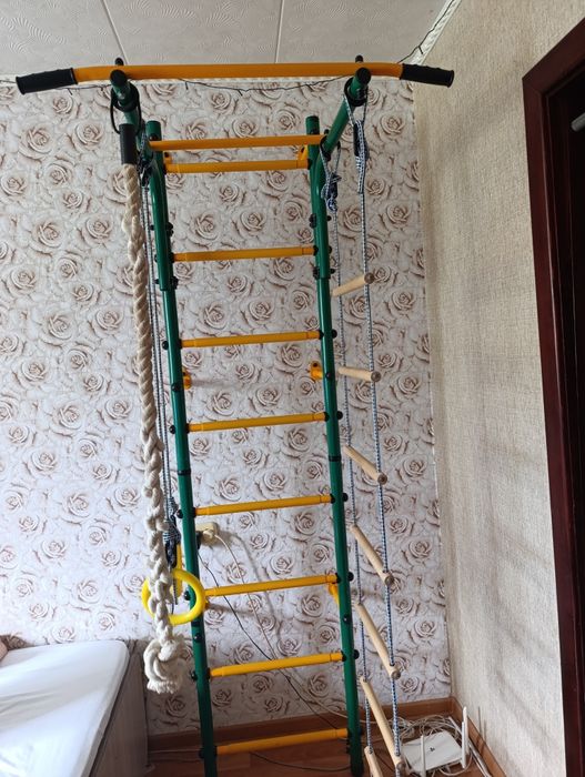 Продам шведскую стенку