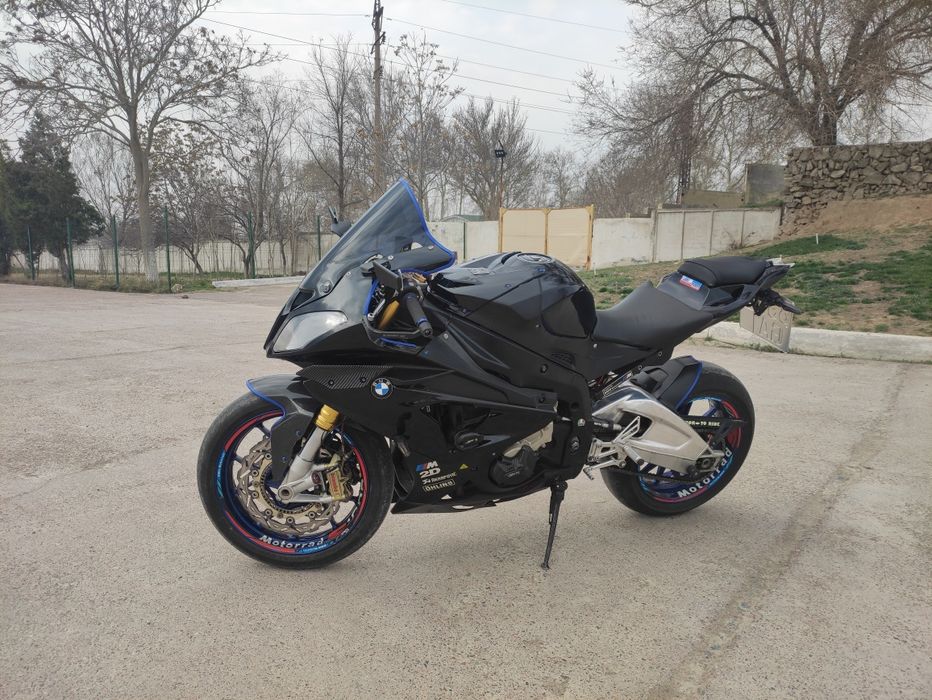 Продаю мотоцикл BMW S1000RR