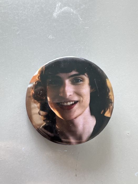 значки stranger things (уилл,майк)