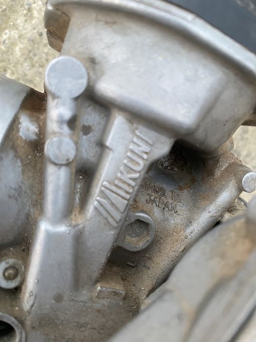 Carburator Suzuki LTZ AK47 ( original made in Japan )