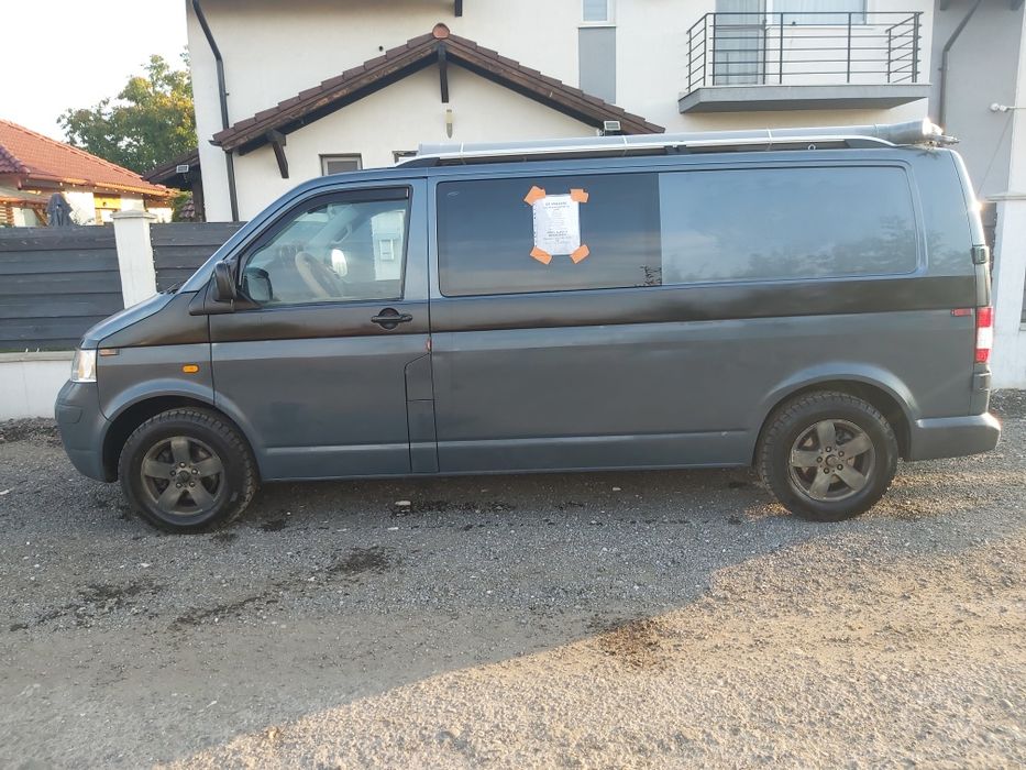WV T5 7 locuri, inmatriculat