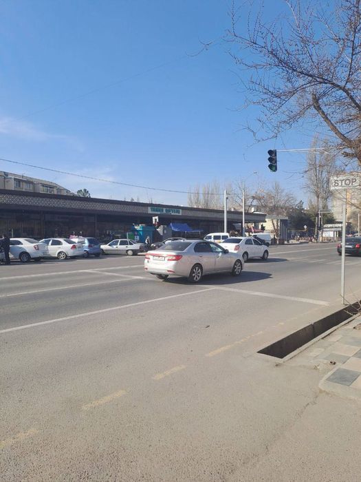 Продается нежилое помещение 92 КВ с доходом 1300 уе подвал, парковка.