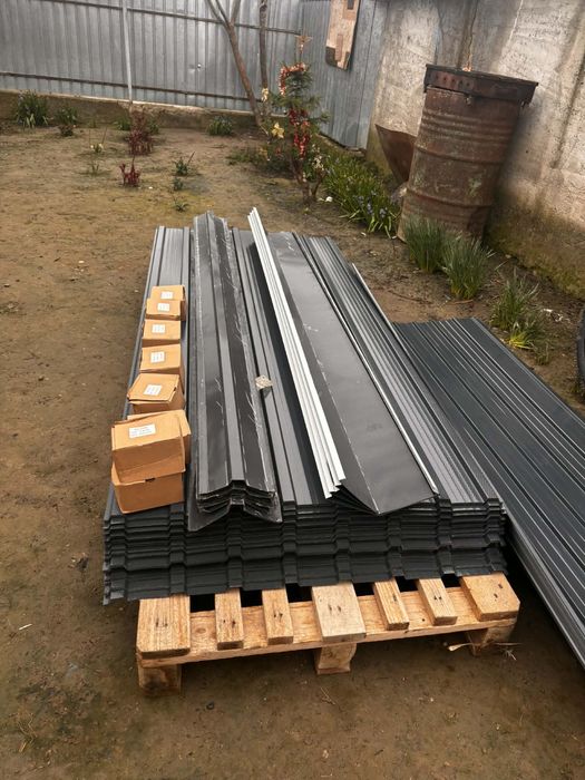 Tablă cutată gri si maro