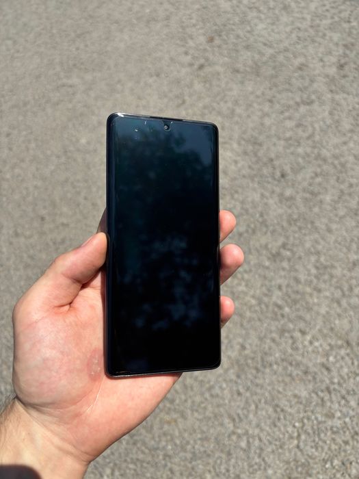 Xiaomi 14 pro… .