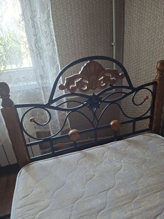 Продаётся кровать производство Малайзия