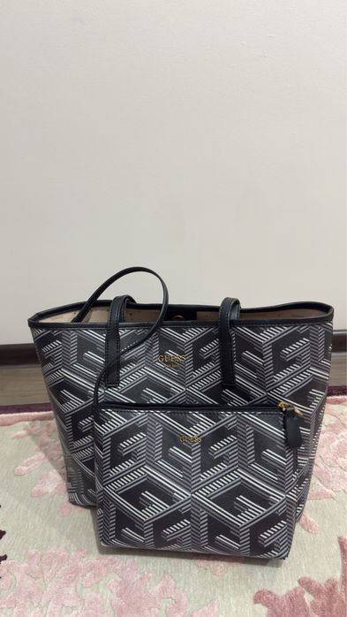 Сумка Guess