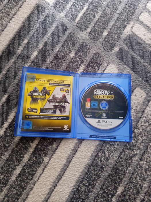Vând jocuri PS 5  și unul Pe 4 Resident evil 7 gold edition, The division 2, Tekken 8 , Rainbow SX extraction