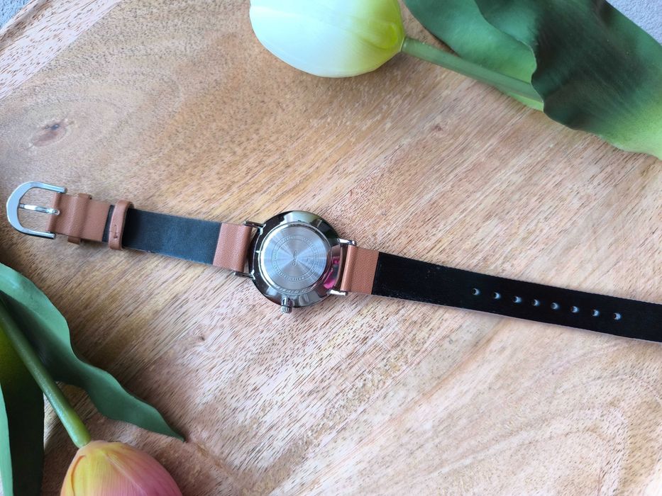 Casio LTP-VT01 – Елегантен дамски часовник (Като нов!)