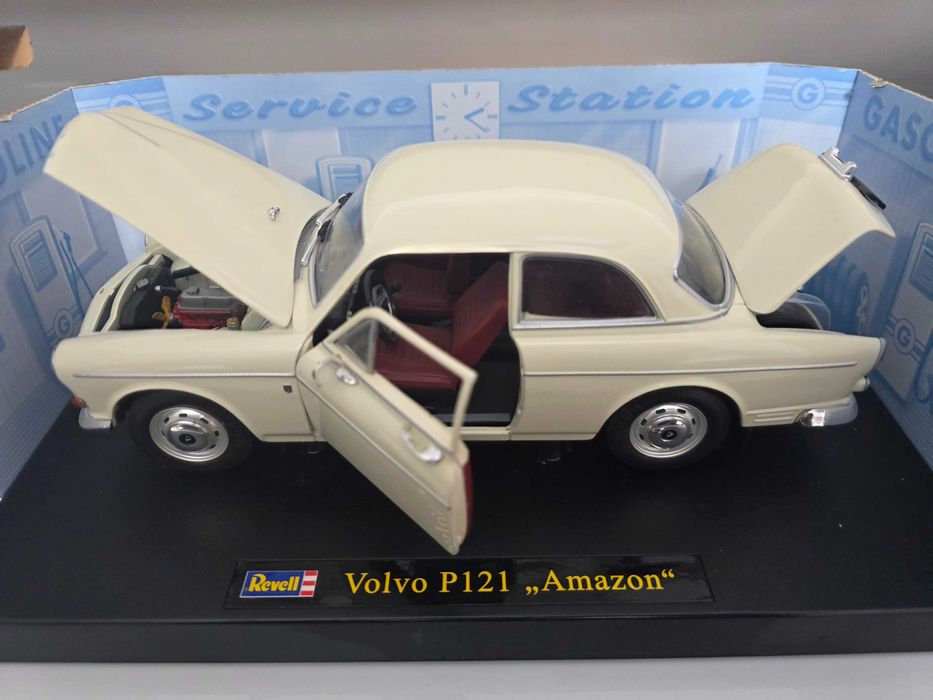 Macheta Auto 1/18 Revell Volvo P121 Amazon
