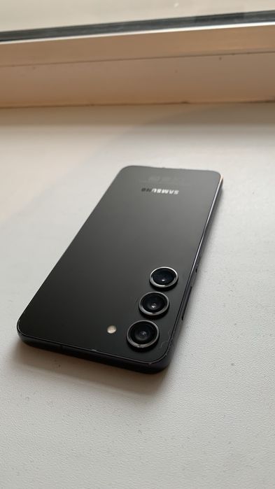 S23 продам самсунг с23