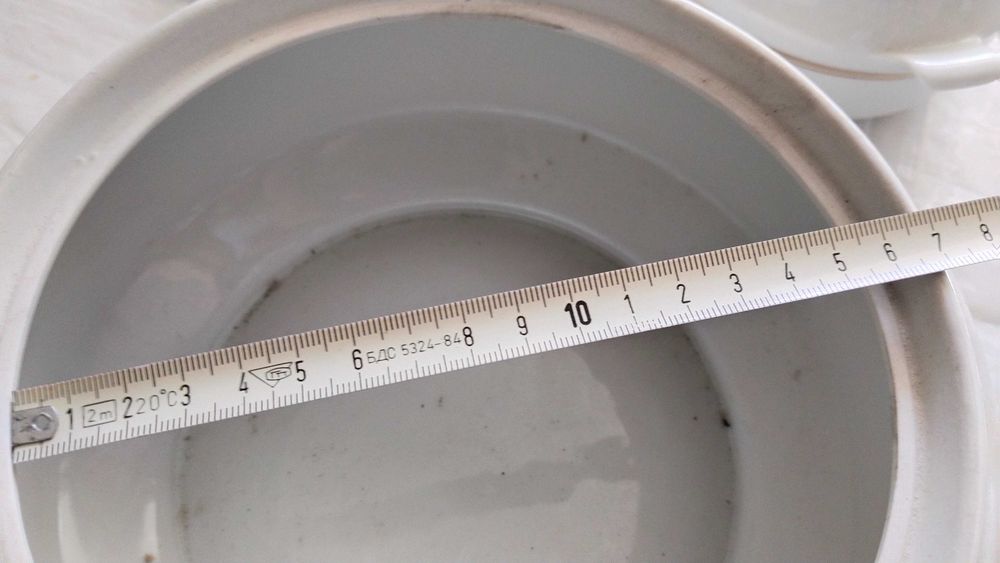 Порцеланови супници