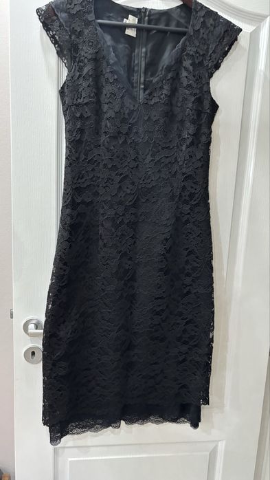 Дантелена рокля нова