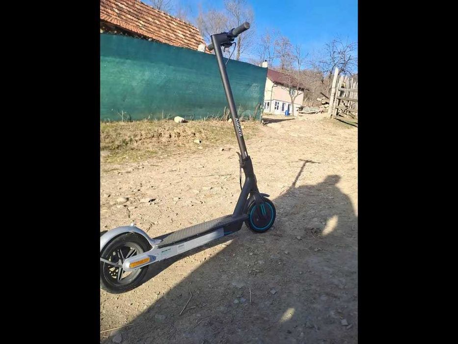 Trotineta Electrica Xiaomi MI PRO 2 AMG Mercedes PETRONAS F1 Team Ed