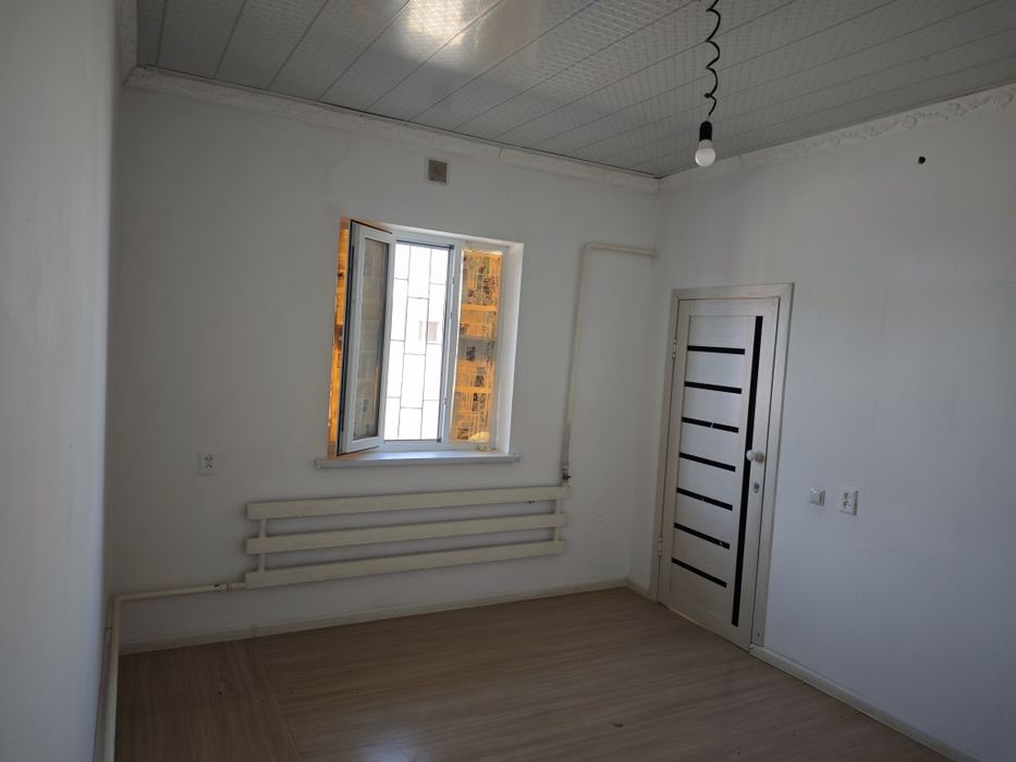 Жер үй сатылады.