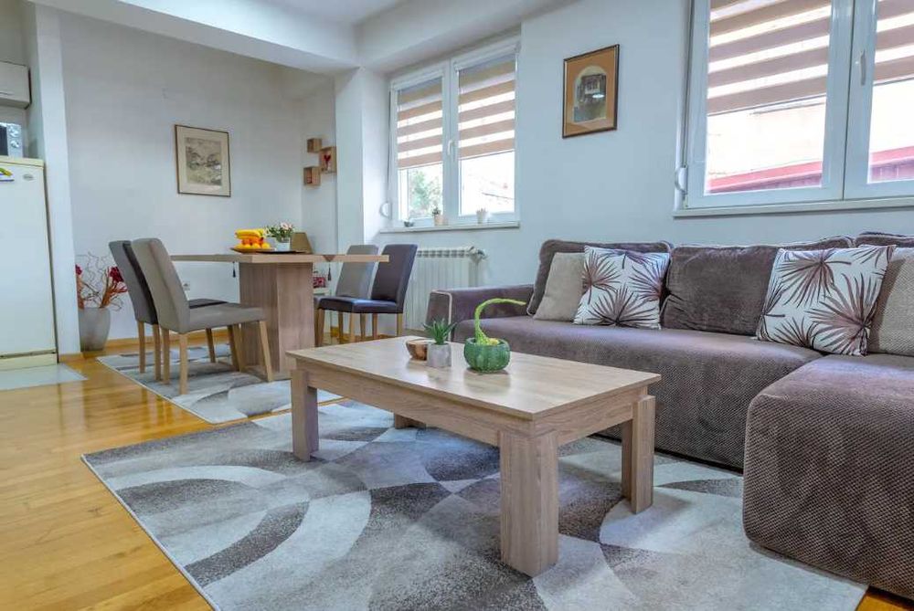 Дава се под наем Тристаен апартамент в Пловдив, Беломорски - 90 кв.м за 341.7 € - Снимка #2