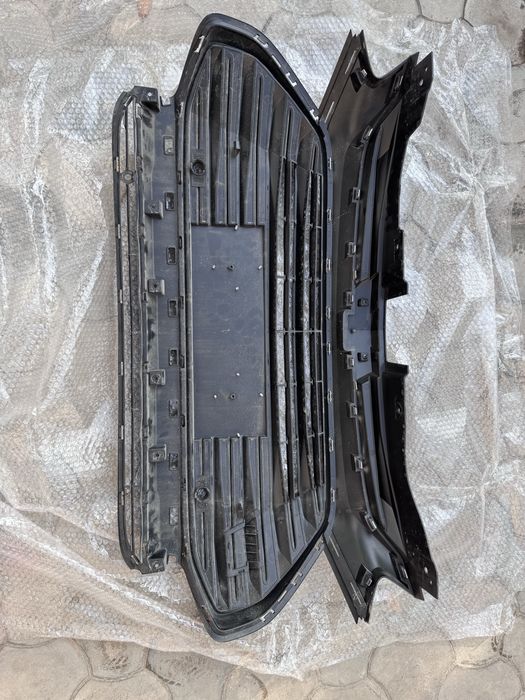 Облицовка на авто Трекер-2 холати зур.