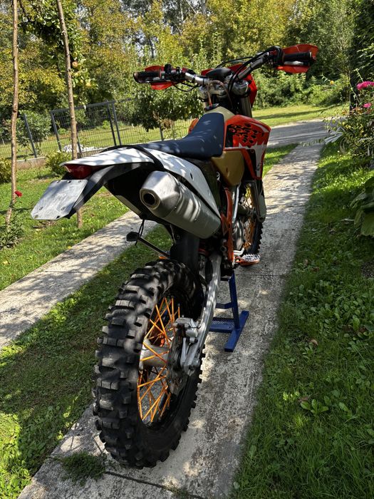 KTM 250 EXC-F (Model 2011) – Înmatriculată, acte în regulă, stare foarte bună