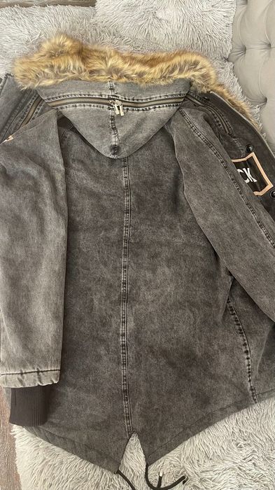 Продам Джинцовую куртку парку