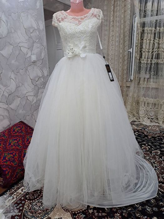 Келин куйлаклар российский келишилган арзон нархда сотлади холати яхши