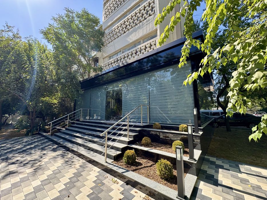 Сдается в аренду помещение/Евро офис вдоль дороги 168м2 - Ракат