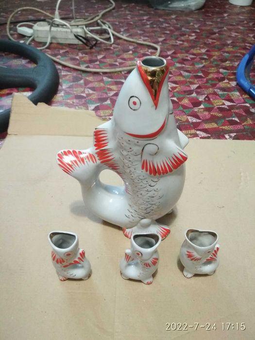 Вазы кувшин продам.