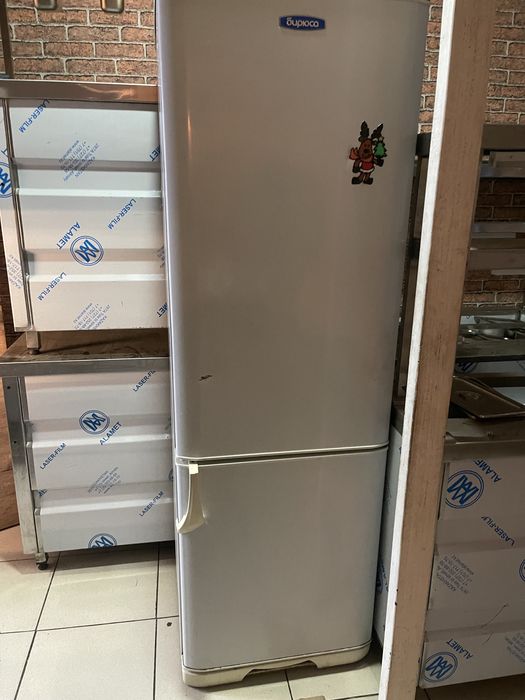 Продам 2 холодильника на запчасти