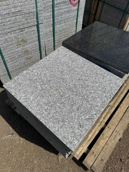 Гранит в наличии разных видов