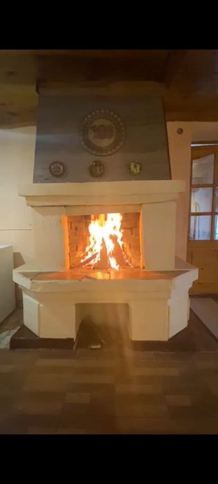 Сдам домик с камином и беседкой.