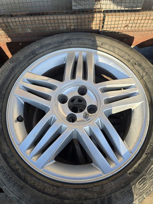 Set 4 roti complete 205/55 R16