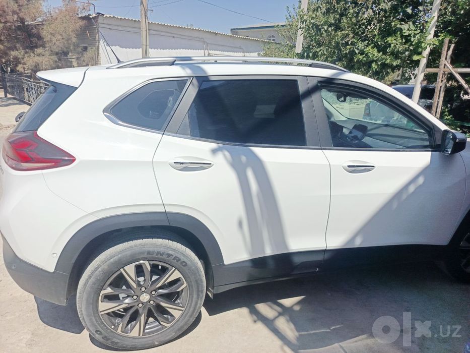 Tracker premier сотилади