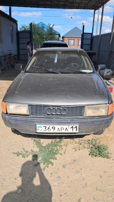 Ауди 80  обьем 1.8  в 3