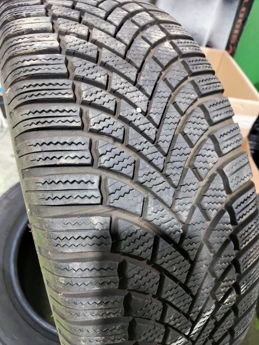 2 бр зимни 225/60/17 Bridgestone 2024г