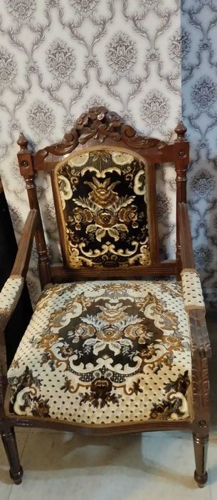 Кресло. Разные. Натуральное дерево.