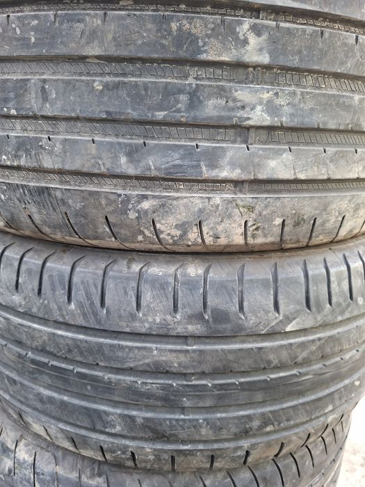 Продам шины 235/50/18 гудиер