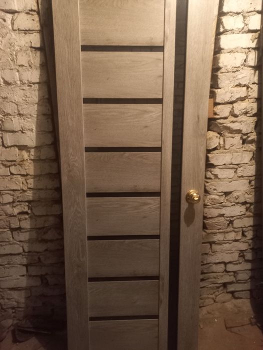 Продам межкомнатные двери.