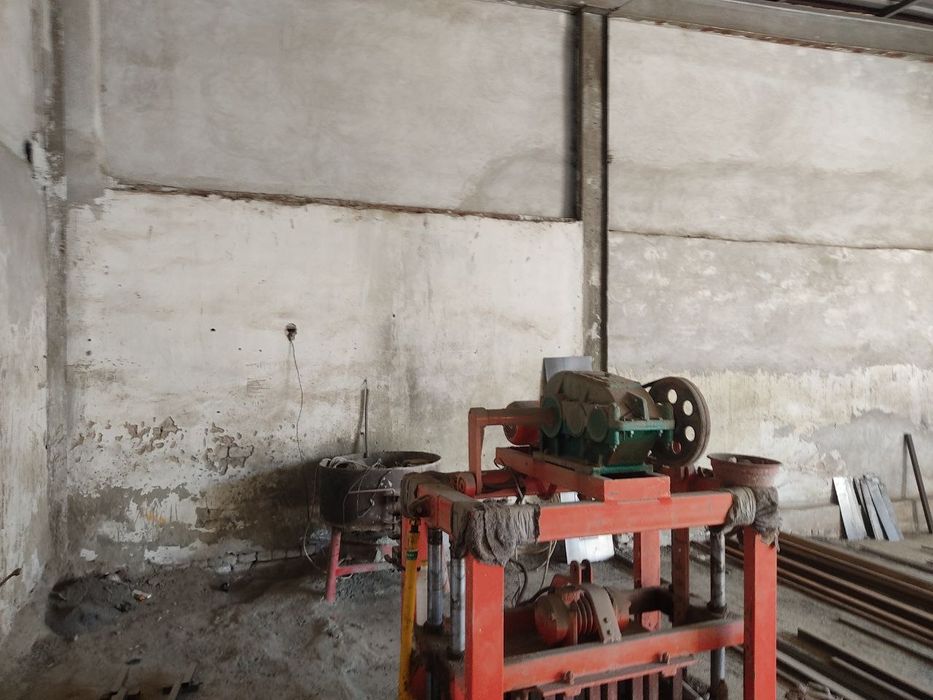 Шлакоблок  ишлаб чикариш ускуналари сотилади