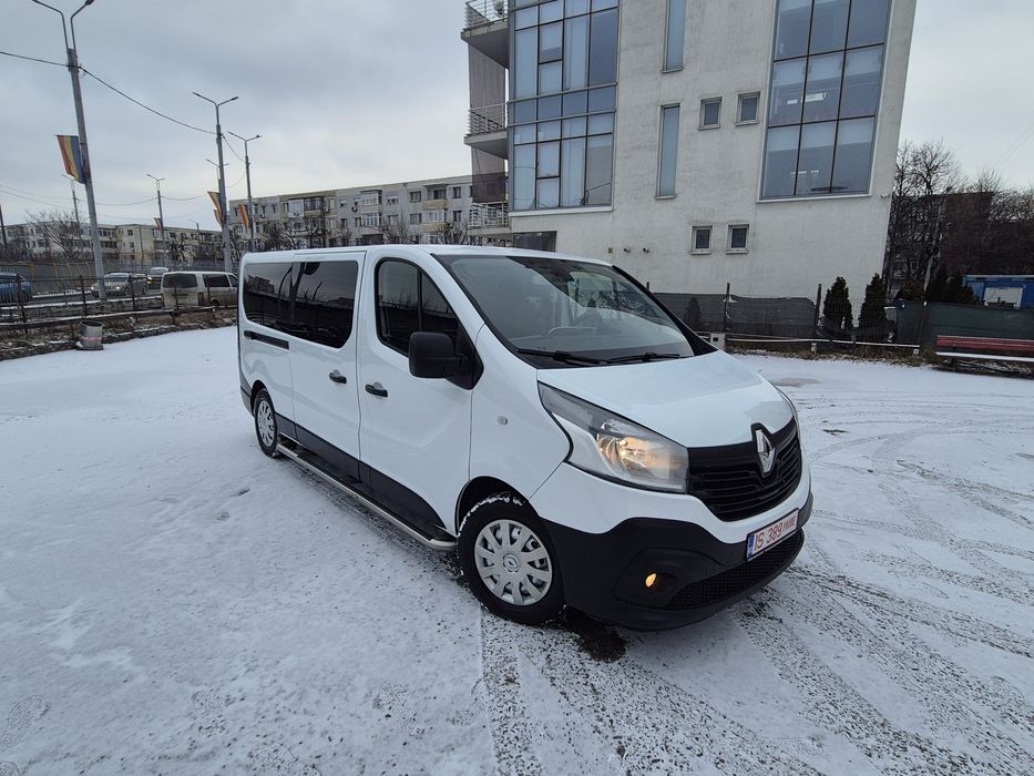 Renault Trafic 9locuri  extralung 125cp  posibilitate 3luni nr ro