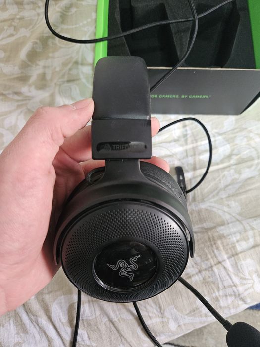 Vand Casti Gaming Razer Kraken V3