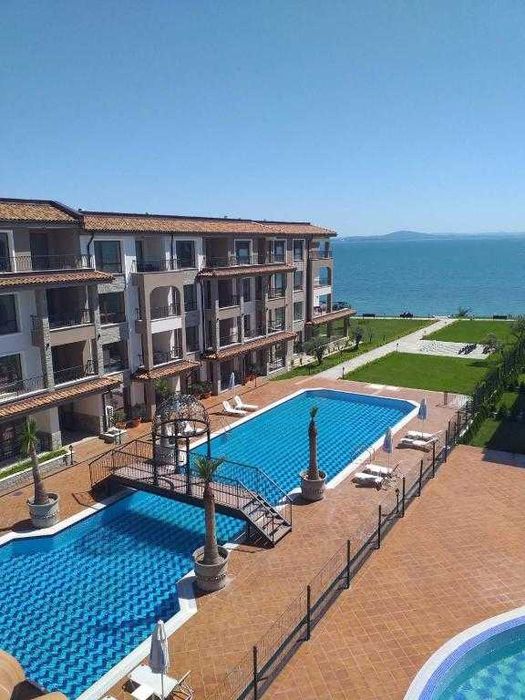 Дава се под наем Двустаен апартамент в Бургас, Сарафово - 68 кв.м за 535.5 € - Снимка #1